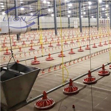 Leon automātiskā vistas dzeršanas sistēma